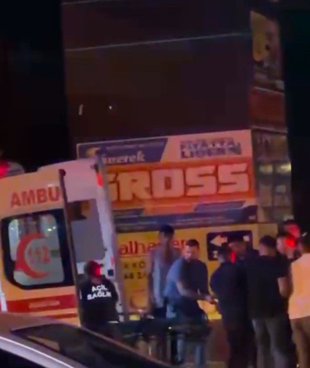 Siverek’te Üst Geçitte İntihar Girişimi Polis Memuru Asansör Boşluğuna Düştü (1)