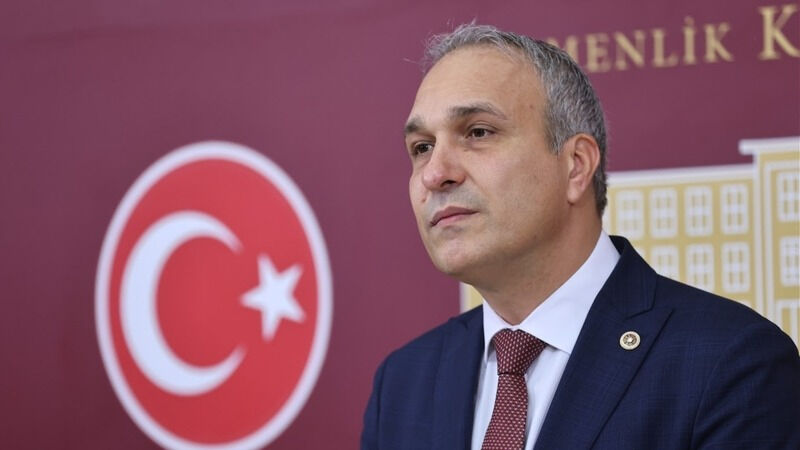 Suat Özçağdaş Kimdir2