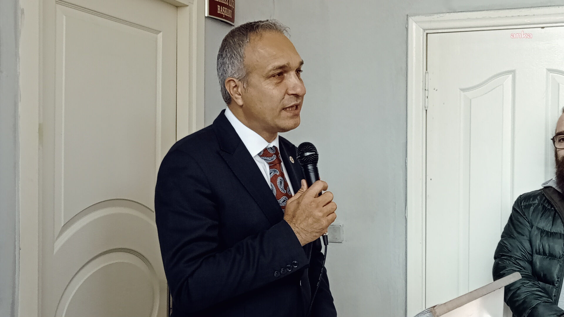 Suat Özçağdaş Kimdir3