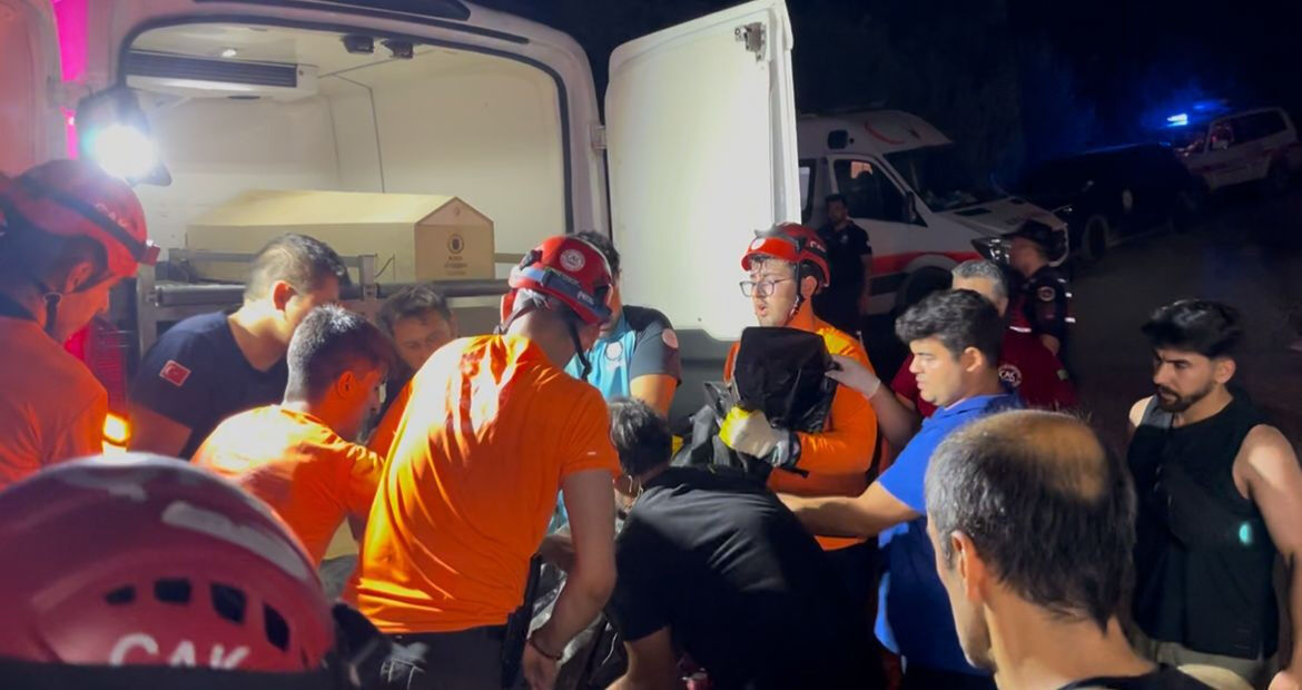 Yangına Giderken Uçuruma Yuvarlandılar2