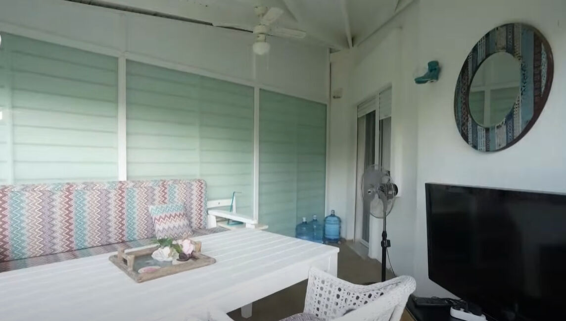 Yılmaz Vural’ın Alaçatı’daki Lüks Villası Gündem Oldu (7)