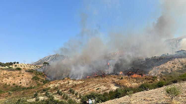 Yurdun Dört Bir Yanında Yangın Alarmı3