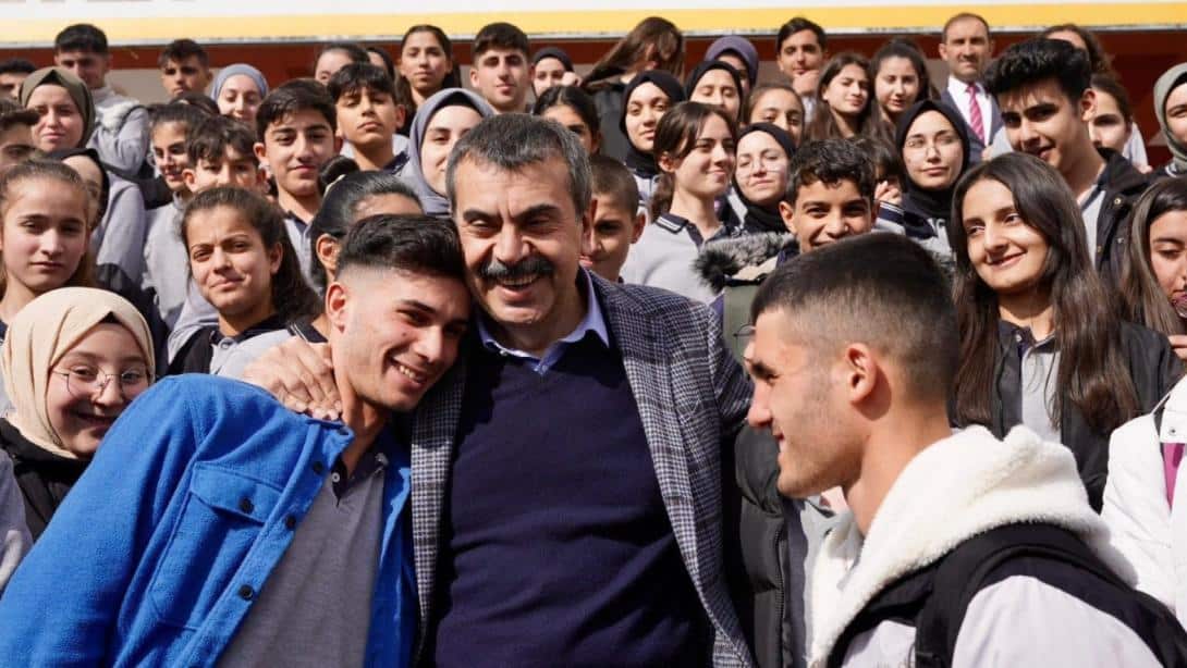 Bakan Tekin’den Osmaniyeli Yks Adaylarına Tebrik Mesajı