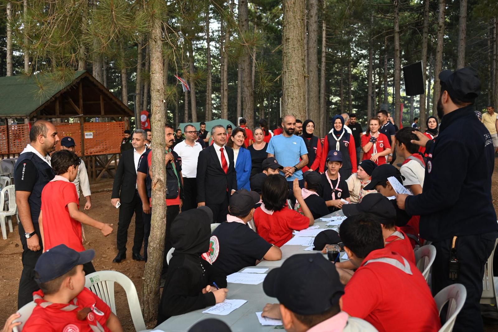 Başkan Çenet’ten İzci Kampına Ziyaret (1)