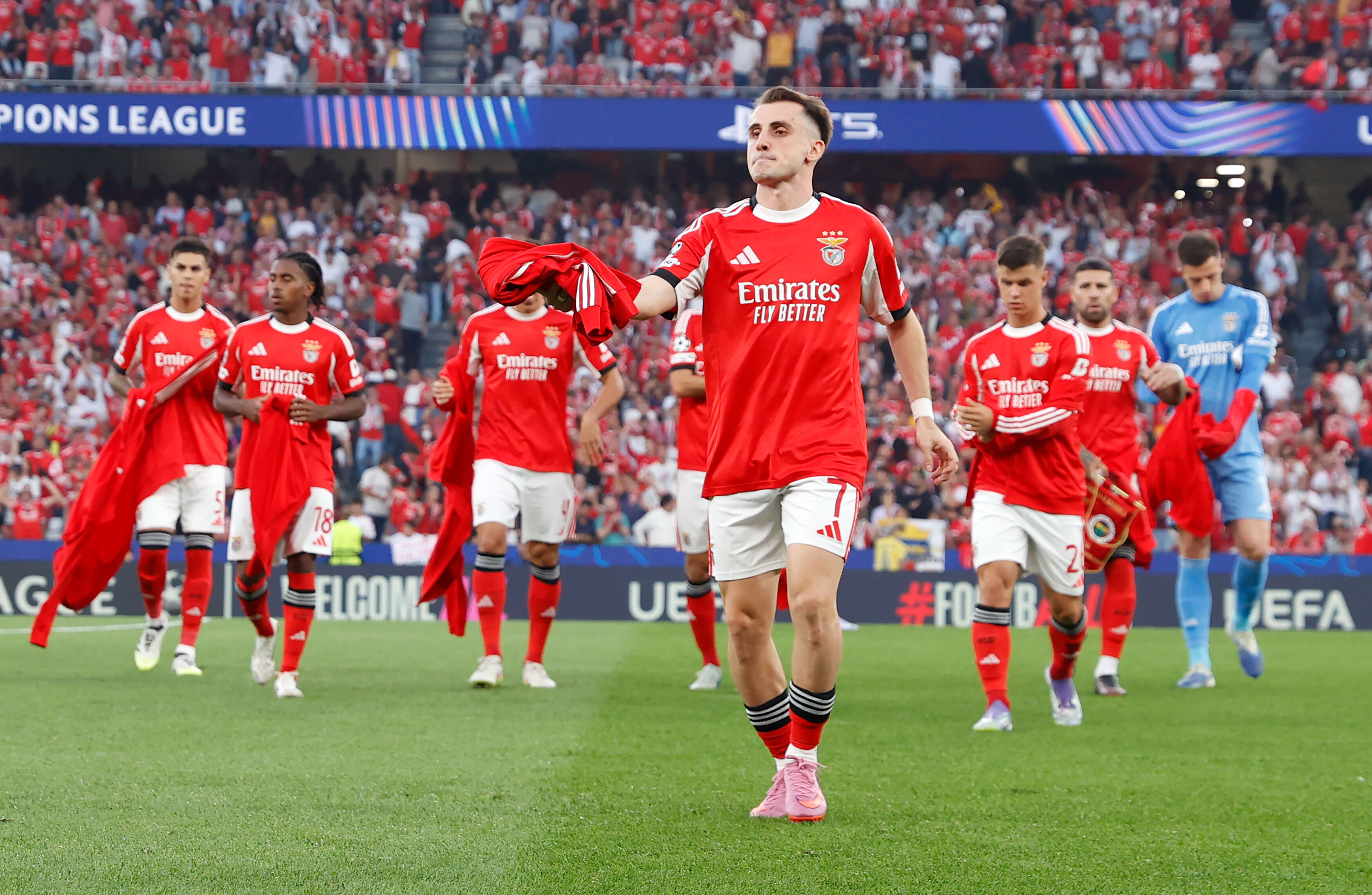 Benfica Fenerbahçe’yi Eledi 16 Yıllık Hasret Sürüyor3