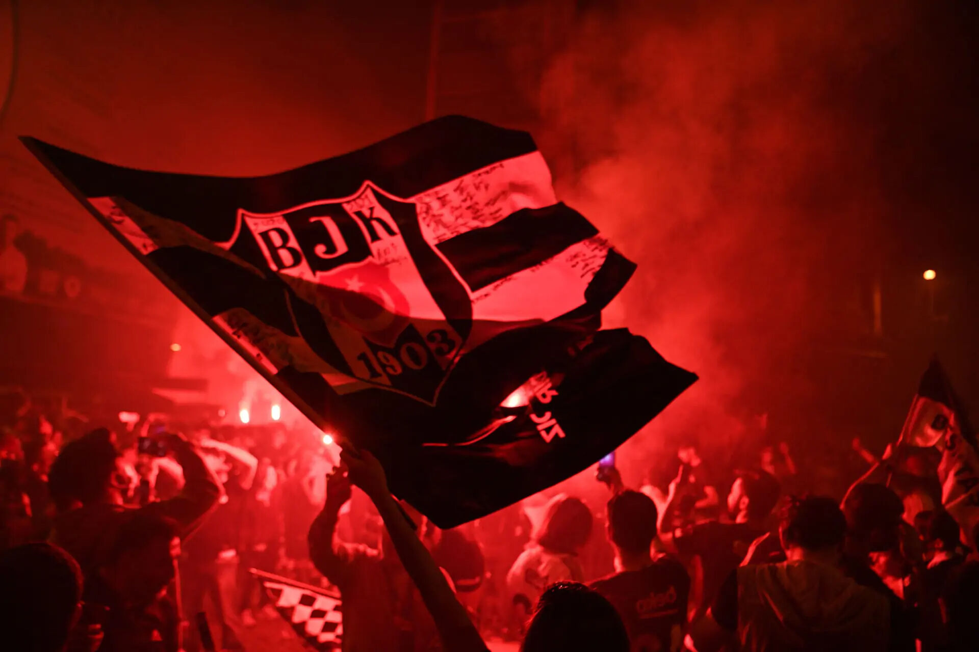 Beşiktaş’ın Rakibi St. Patrick's Oldu2