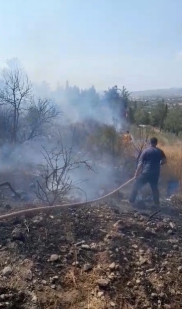 Çona Köyü’nde Orman Yangını Söndürüldü (1)