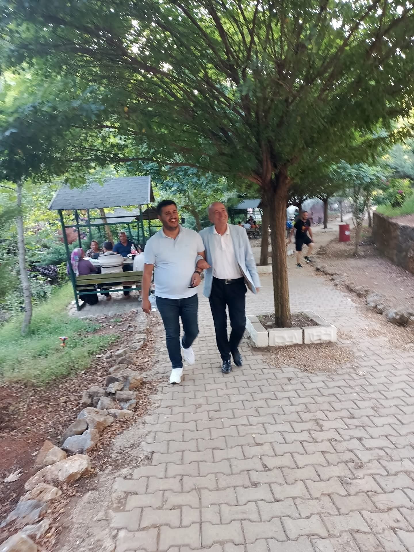 F B I M G 1756100680046