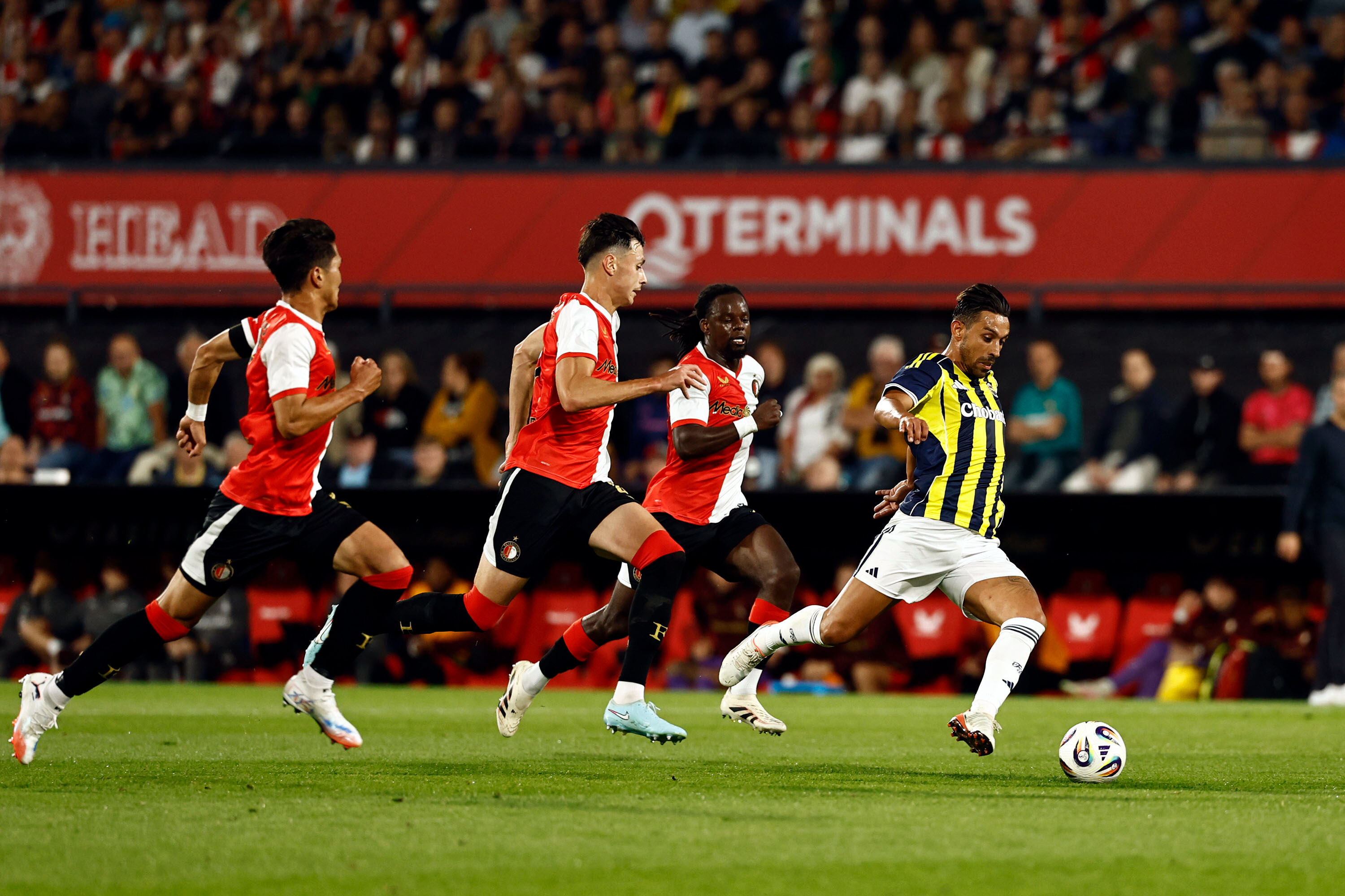Fenerbahçe–Feyenoord Biletleri Satışta3