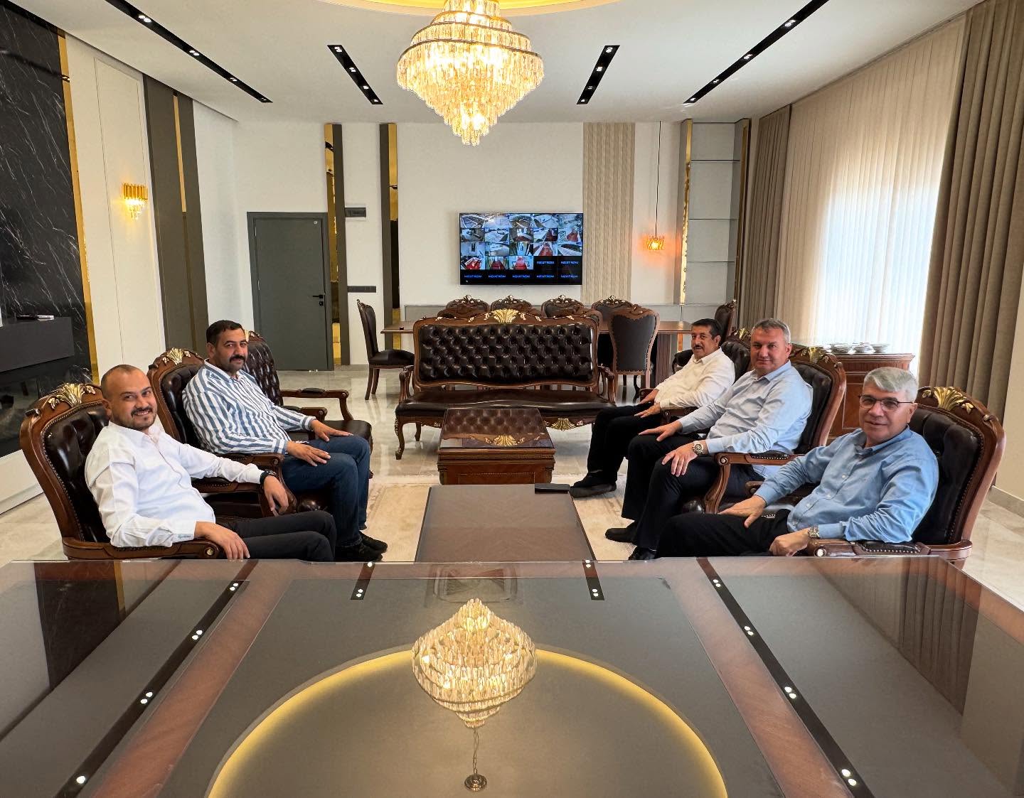 Gülsoy’dan Toprakkale’de Esnaf Ziyareti2