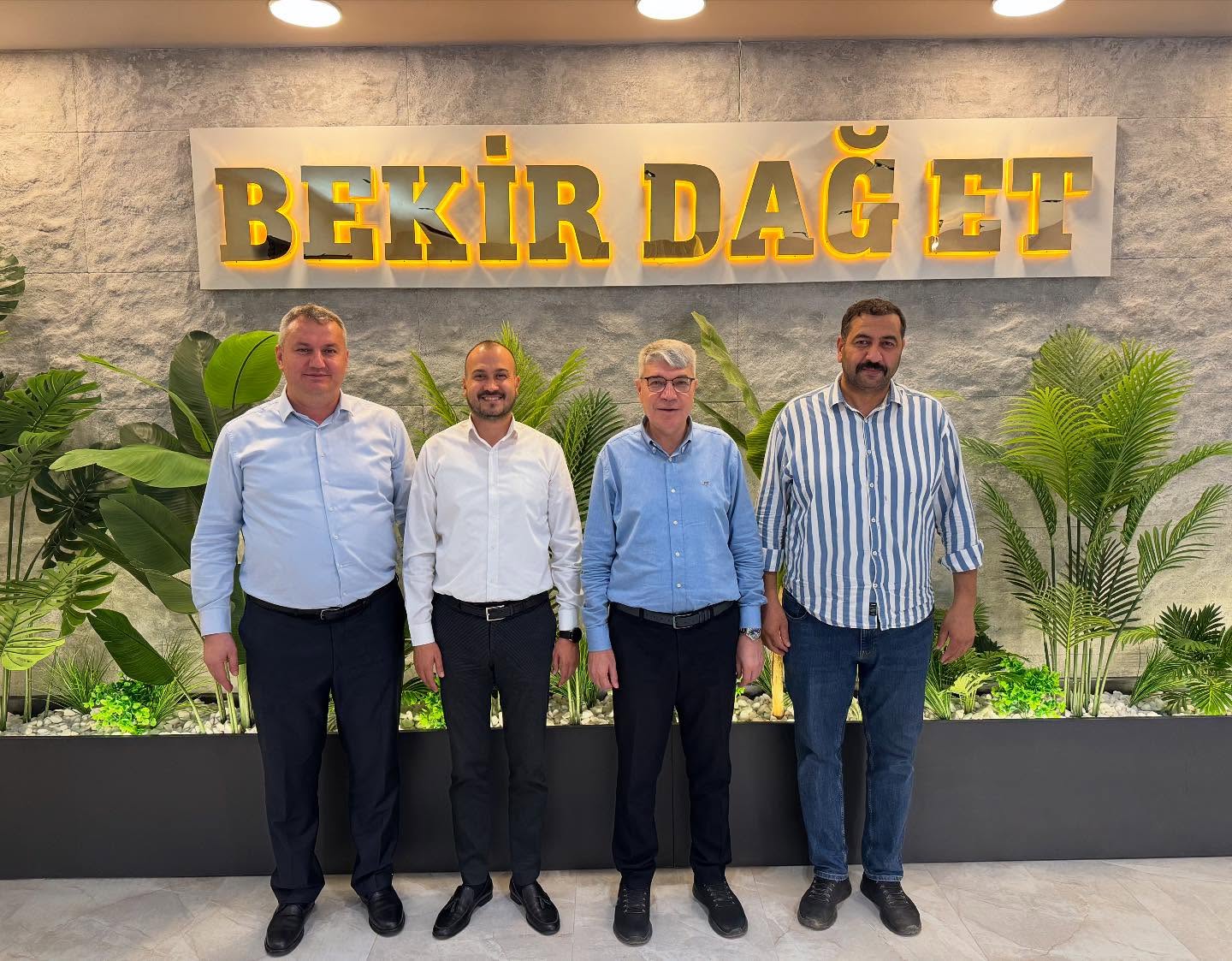 Gülsoy’dan Toprakkale’de Esnaf Ziyareti4