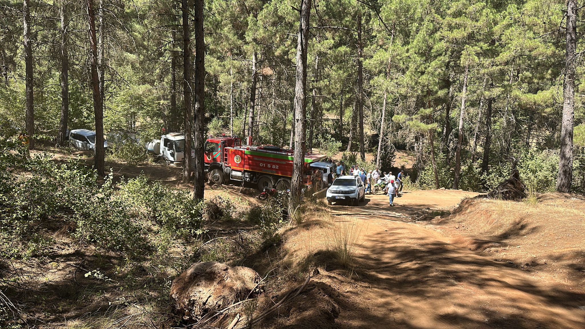 Hasanbeyli’de Arasöz Devrildi 1 Ölü, 6 Yaralı Olay Yerinden Ilk Kare
