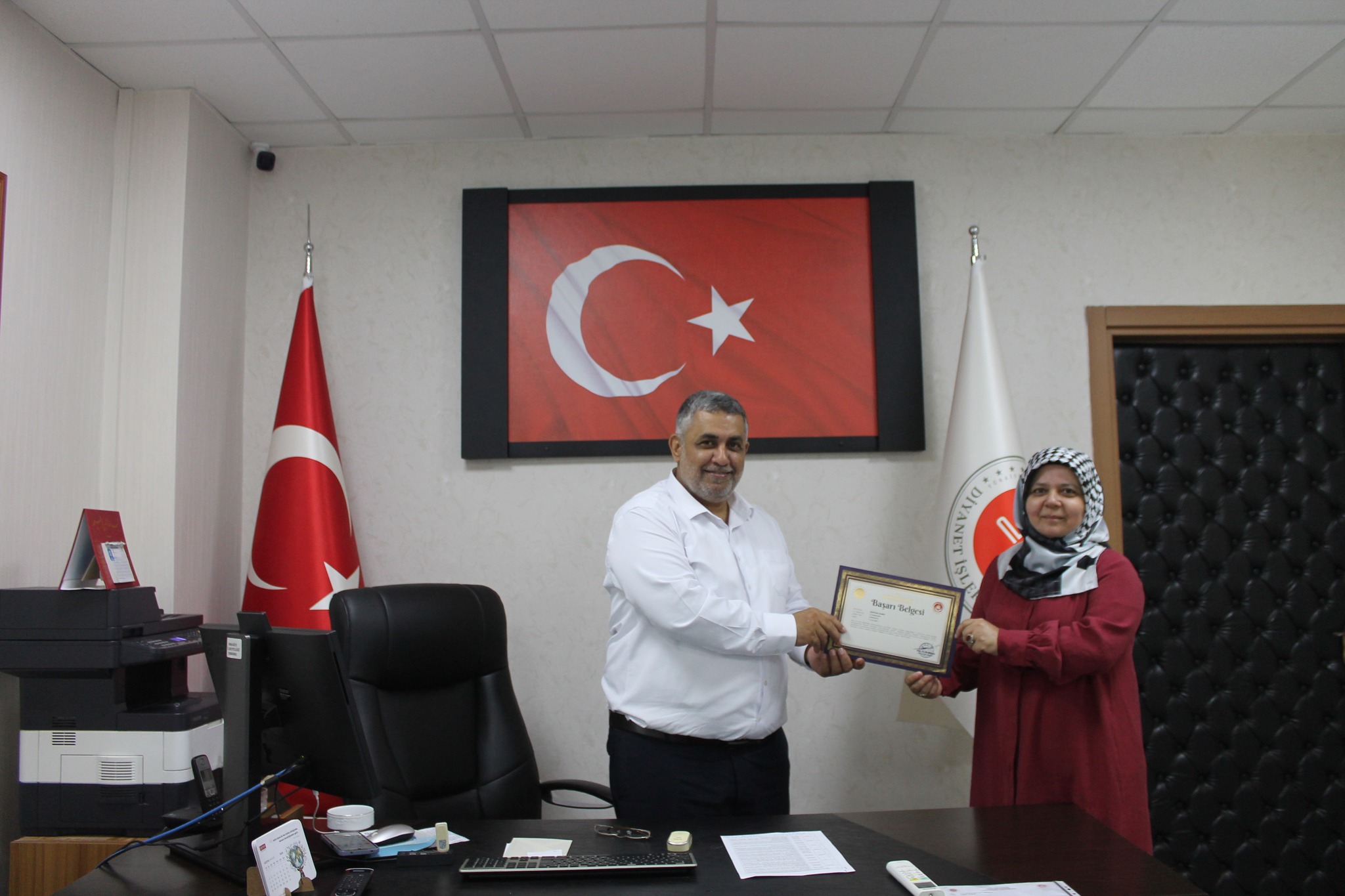 Manevi Danışmanlık Personeline Başarı Belgesi4