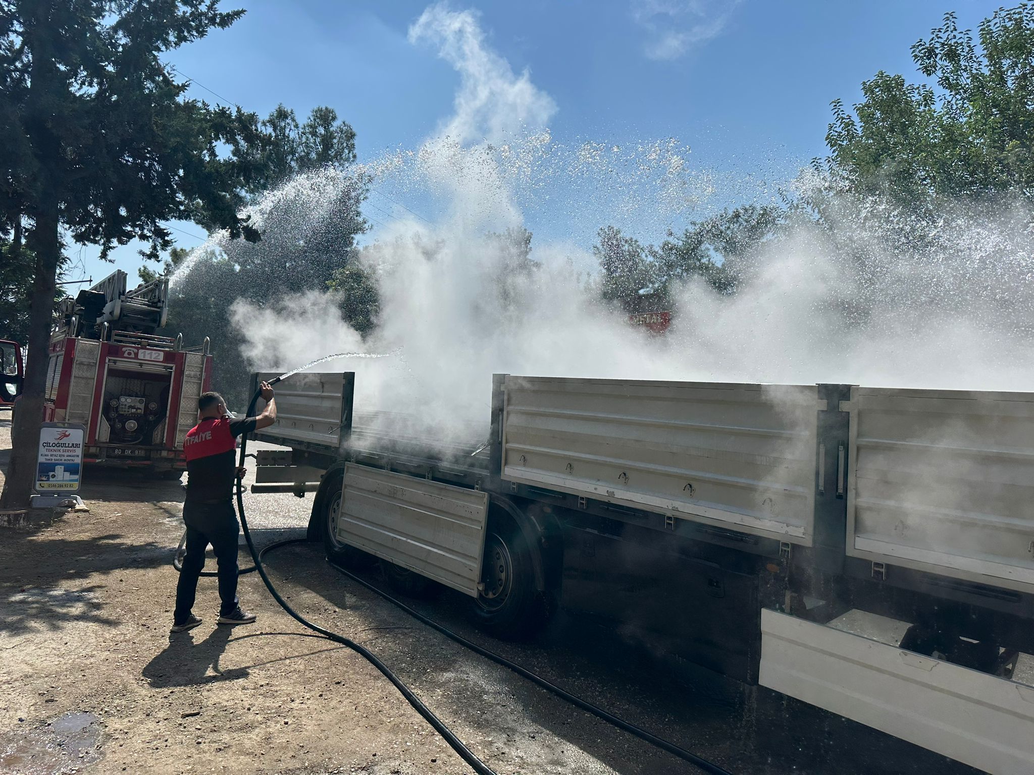 Osmaniye Düziçi Otoyolu’nda Tır Alev Aldı (1)