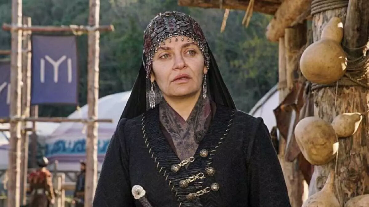 Oyuncu Didem Balçın2