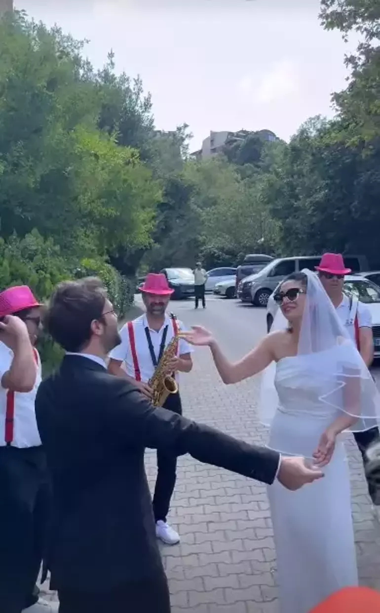 Sitare Akbaş Ve Cengiz Orhonlu Dünyaevine Girdi3