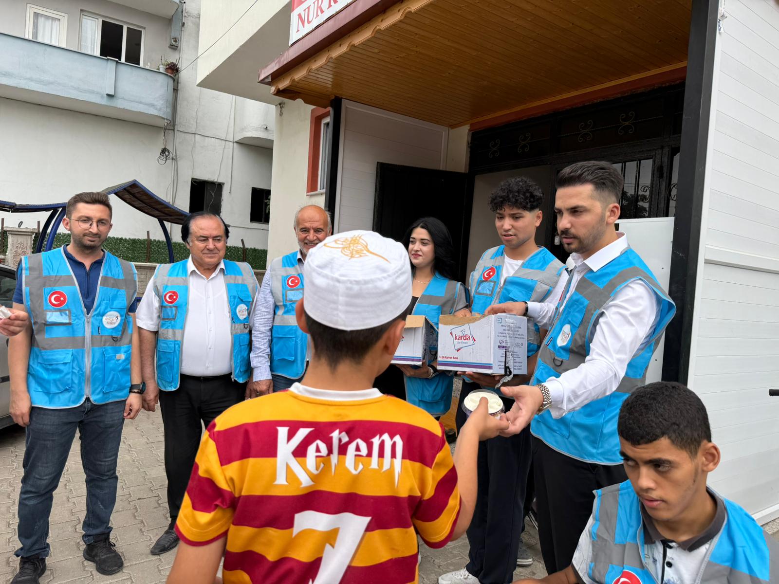 Sosyal Sorumlulukta Ak Parti İmzası8-1