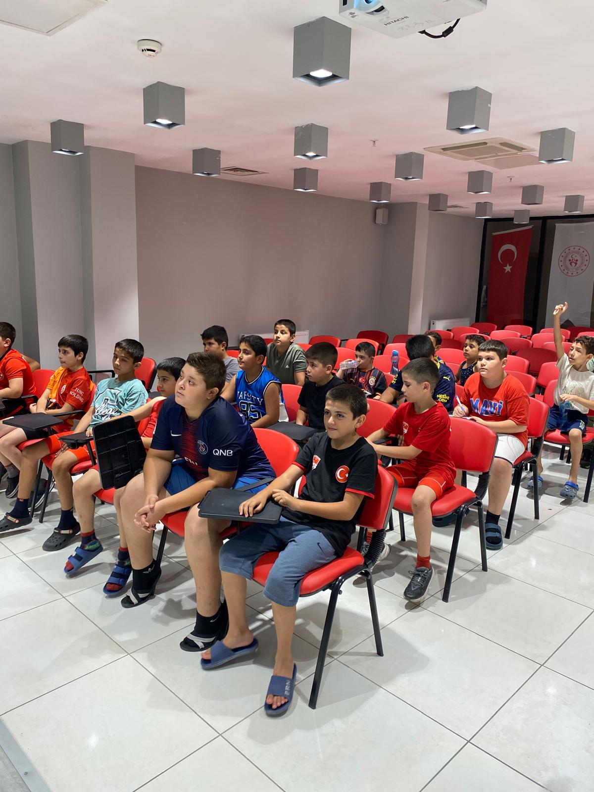 Sporcularda Sağlıklı Beslenme Semineri Düzenlendi3
