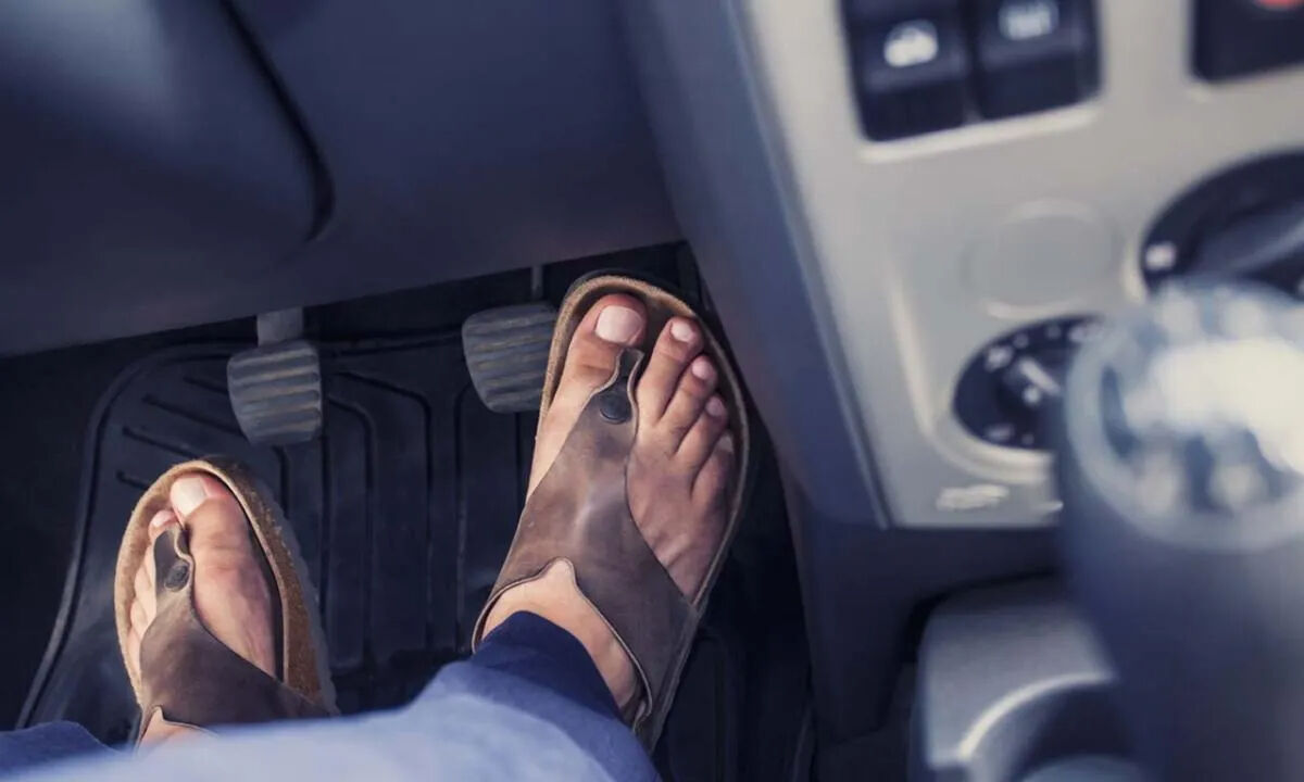 Terlikle Araba Sürmek Suç Mu Osmaniye Uyarıldı! (4)