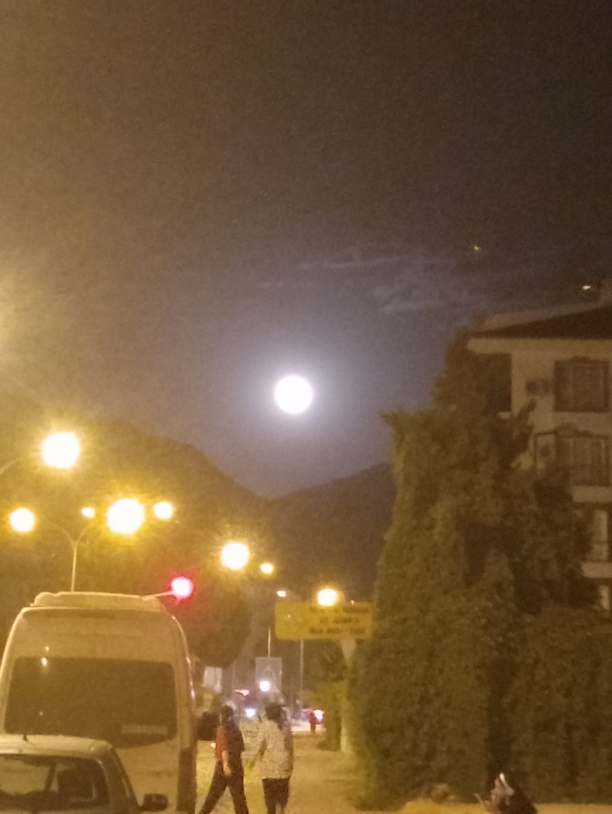 Osmaniye’de Büyüleyici Gece Manzarası