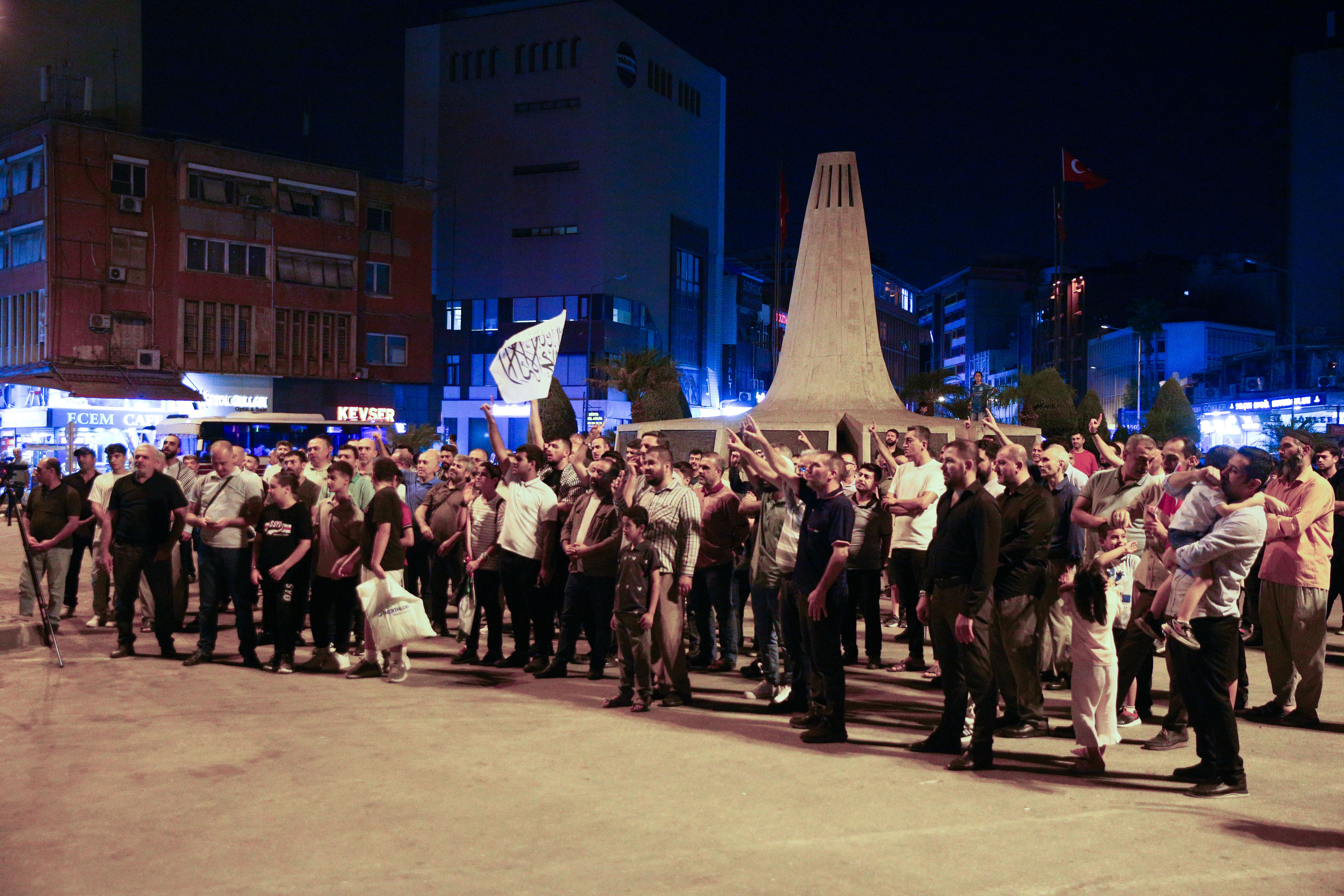 Adana'da Filistin ve Küresel Sumud Filosu'na destek