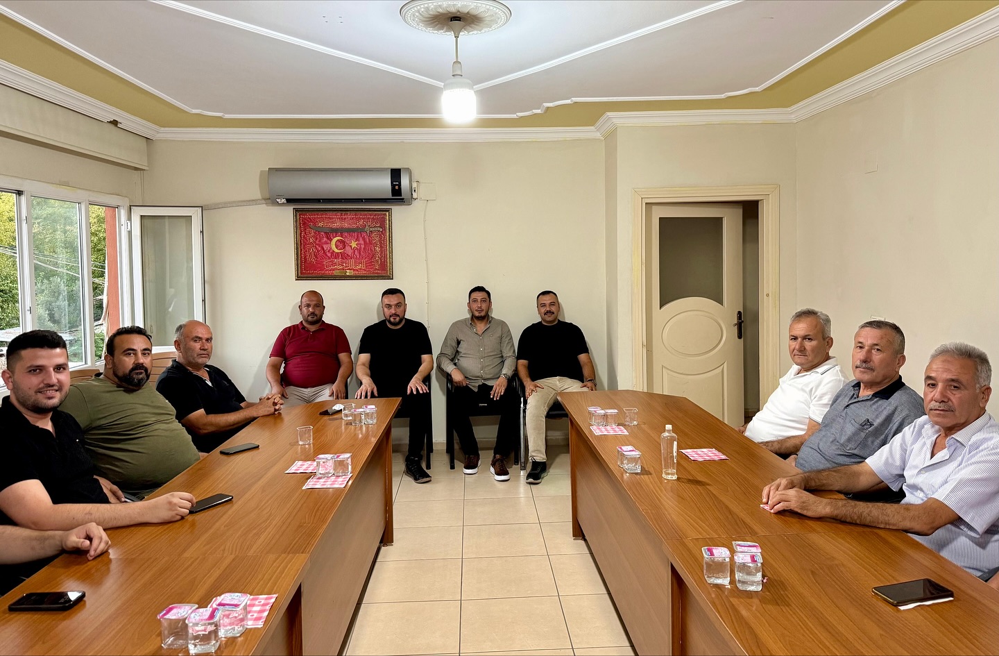 Ak Parti Düziçi Teşkilatı Haftalık Toplantısını Yaptı3