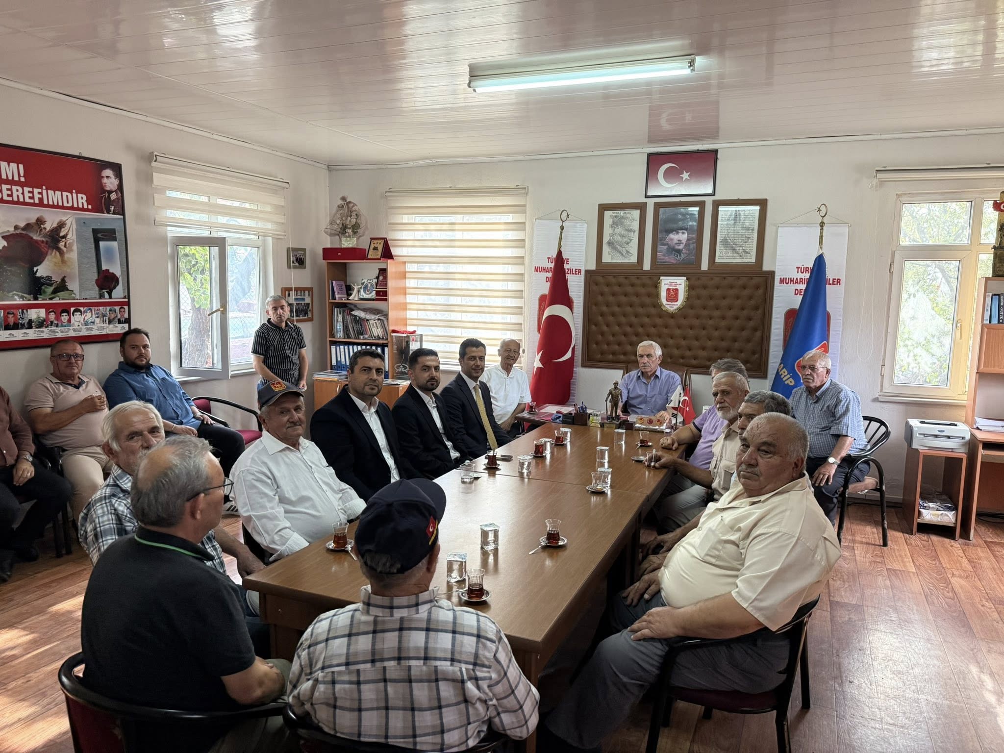 Ak Parti Mkyk Üyesi Kaya Gazilerle Buluştu (2)