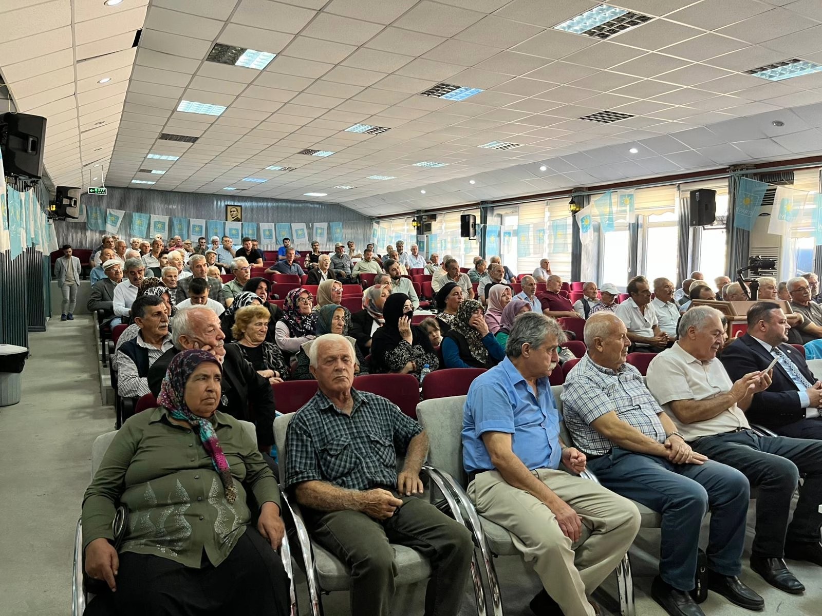 Andirin’da Fati̇h Dal Yeni̇den İyi̇ Parti̇ İlçe Başkani Seçi̇ldi̇ (2)