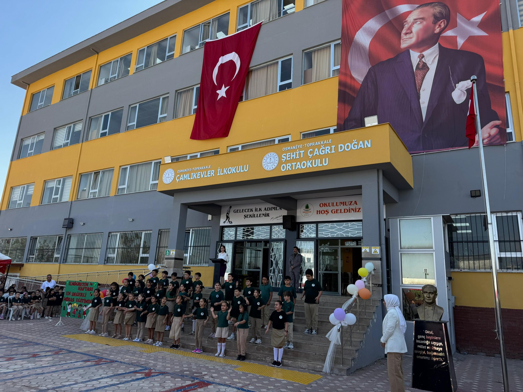 Başkan Uyutmaz Çamlıkevler’de Eğitim Haftasını Kutladı3