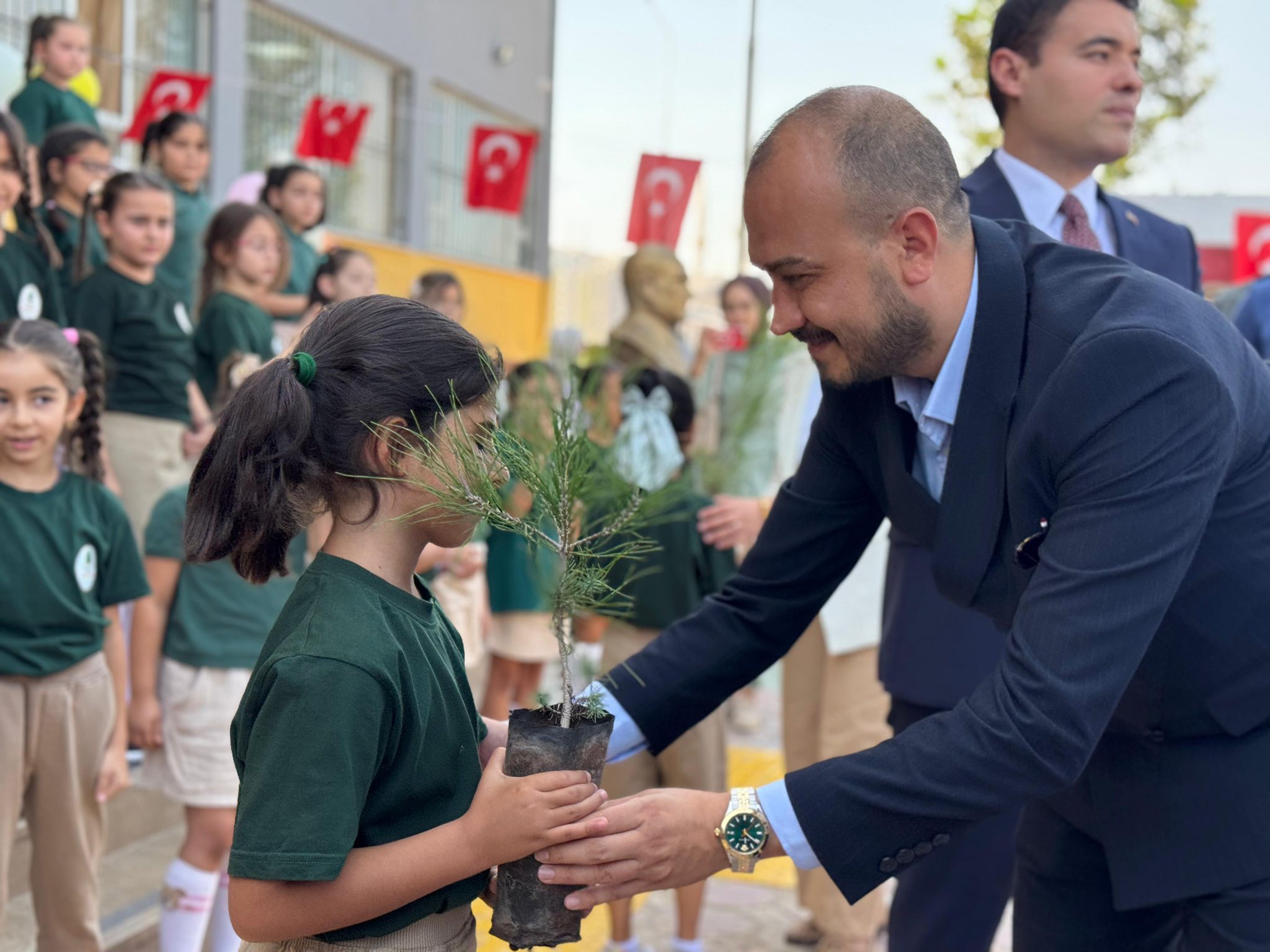Başkan Uyutmaz Çamlıkevler’de Eğitim Haftasını Kutladı4