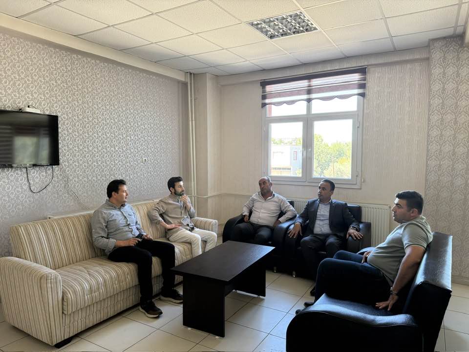 Böcekli Belediye Başkanı İbrahim Çerçi, Öğrencilerle Öğle Yemeğinde Buluştu (1)