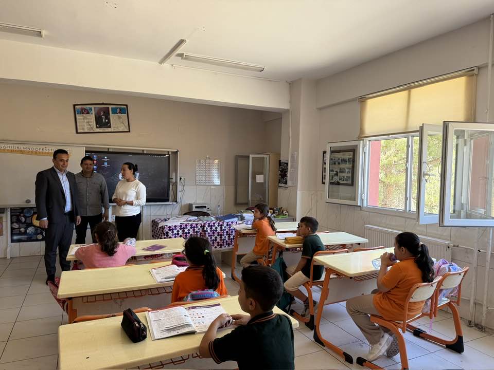 Böcekli Belediye Başkanı İbrahim Çerçi, Öğrencilerle Öğle Yemeğinde Buluştu (3)