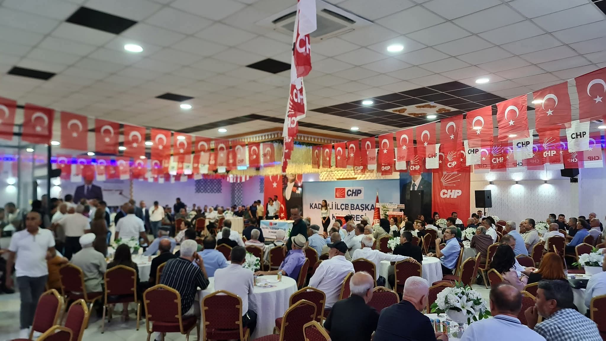 Chp Kadirli İlçe Kongresinde Enver Eker Yeniden Başkan2