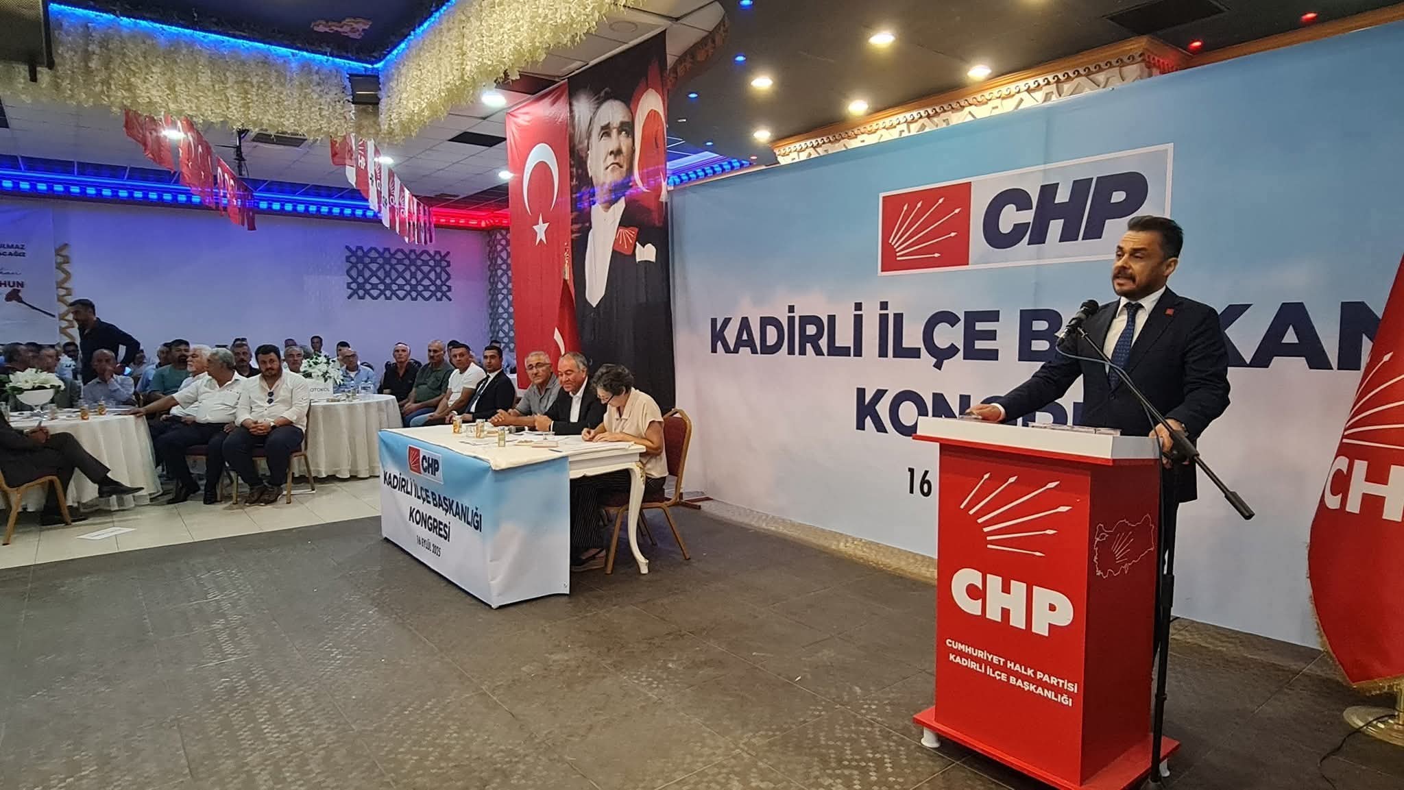Chp Kadirli İlçe Kongresinde Enver Eker Yeniden Başkan4