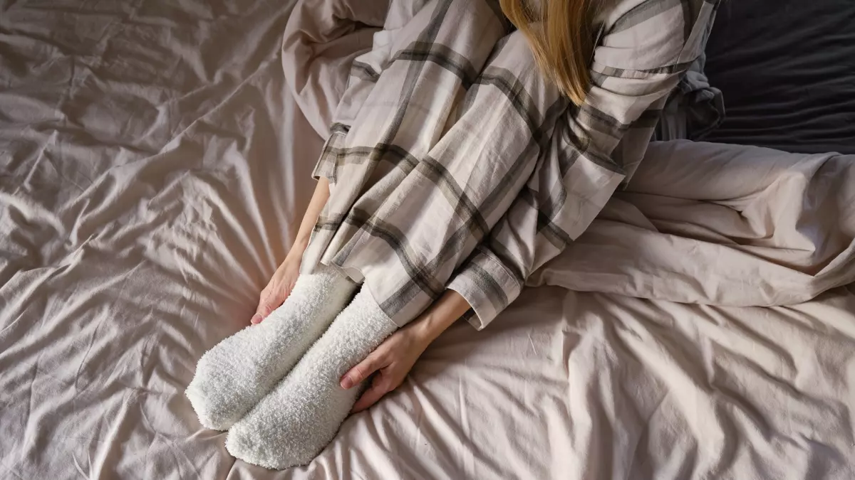 Çorapla Uyumayın (4)