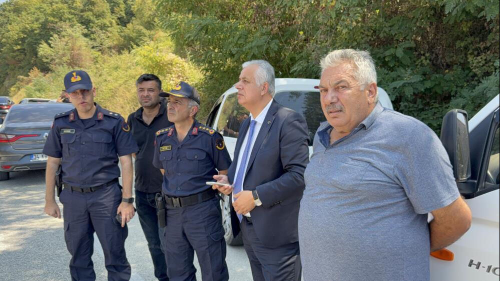 Düzce’de Orman Yangını Ekipler Müdahale Ediyor2