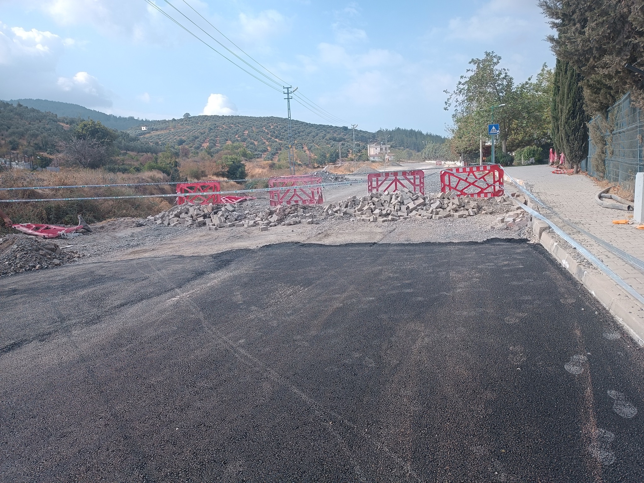 Fakıuşağı Mahallesi’nde Asfalt Çalışması Tepki Çekti “Hizmet Mi Eziyet Mi” (3)