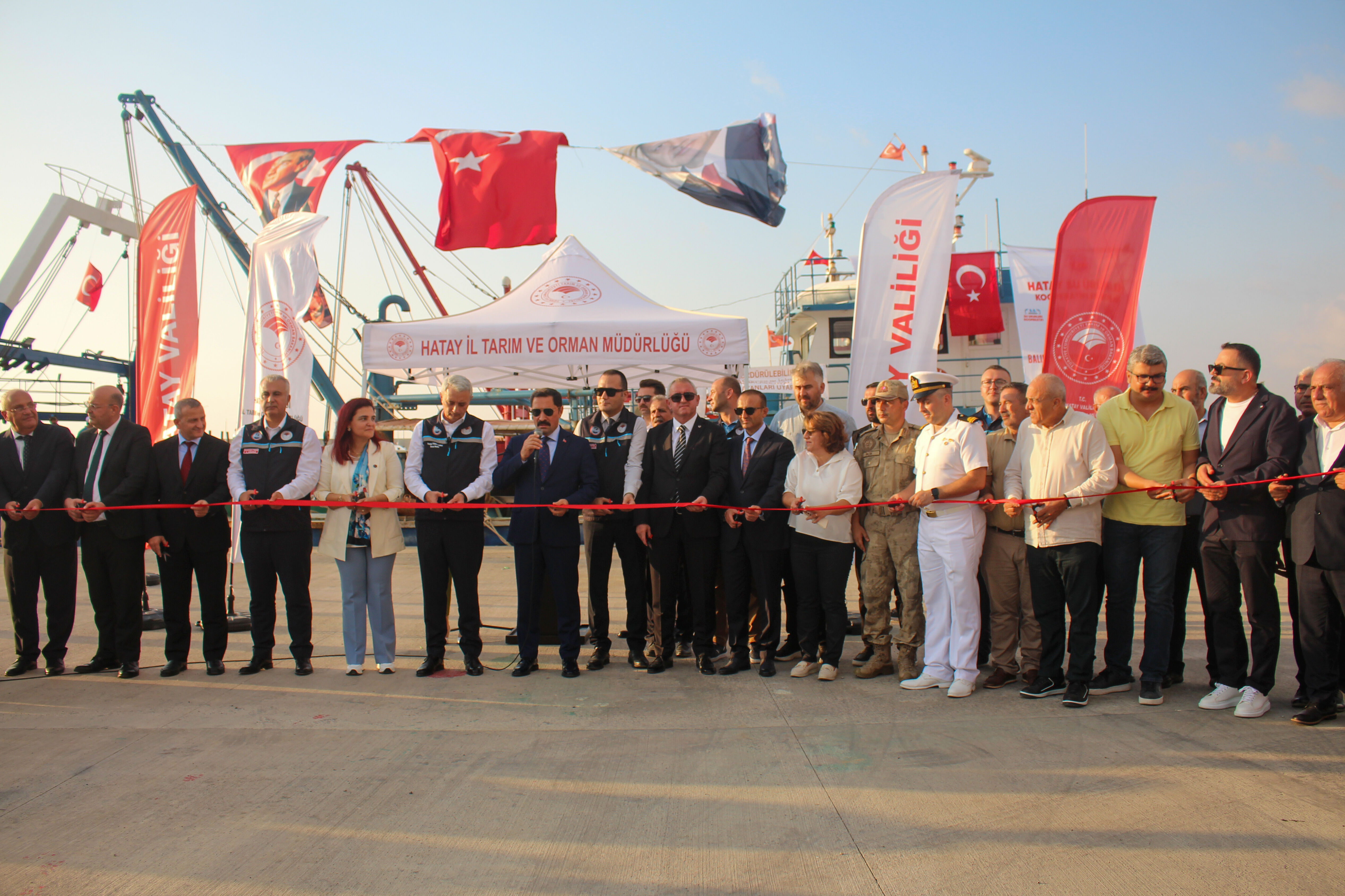Hataylı balıkçılar 'vira bismillah' diyerek sezona başladı