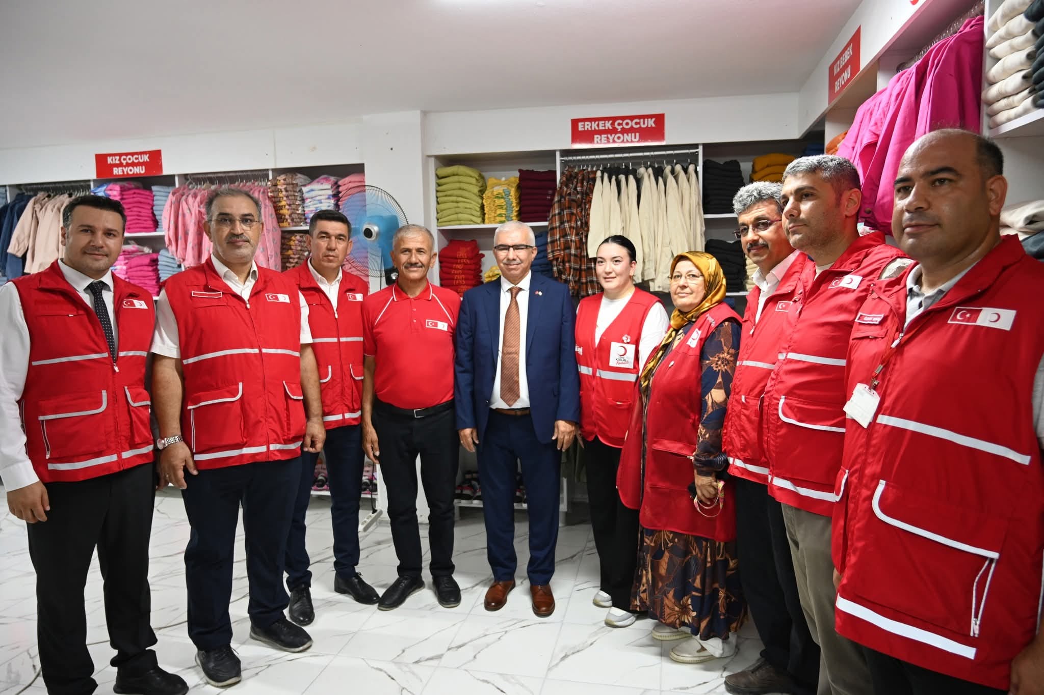 Kadirli’de Kızılay’dan Tarımsal Su Projesi Ve Butik Açılışı14