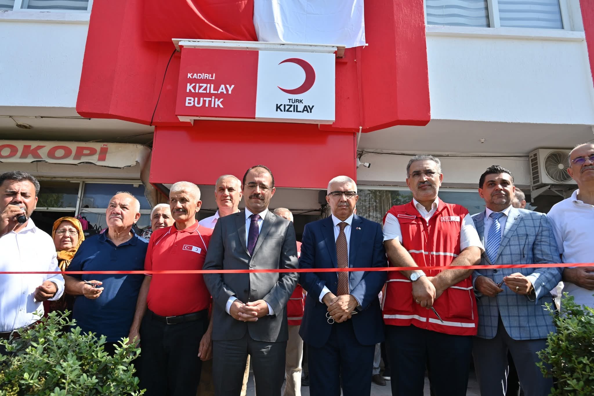 Kadirli’de Kızılay’dan Tarımsal Su Projesi Ve Butik Açılışı17