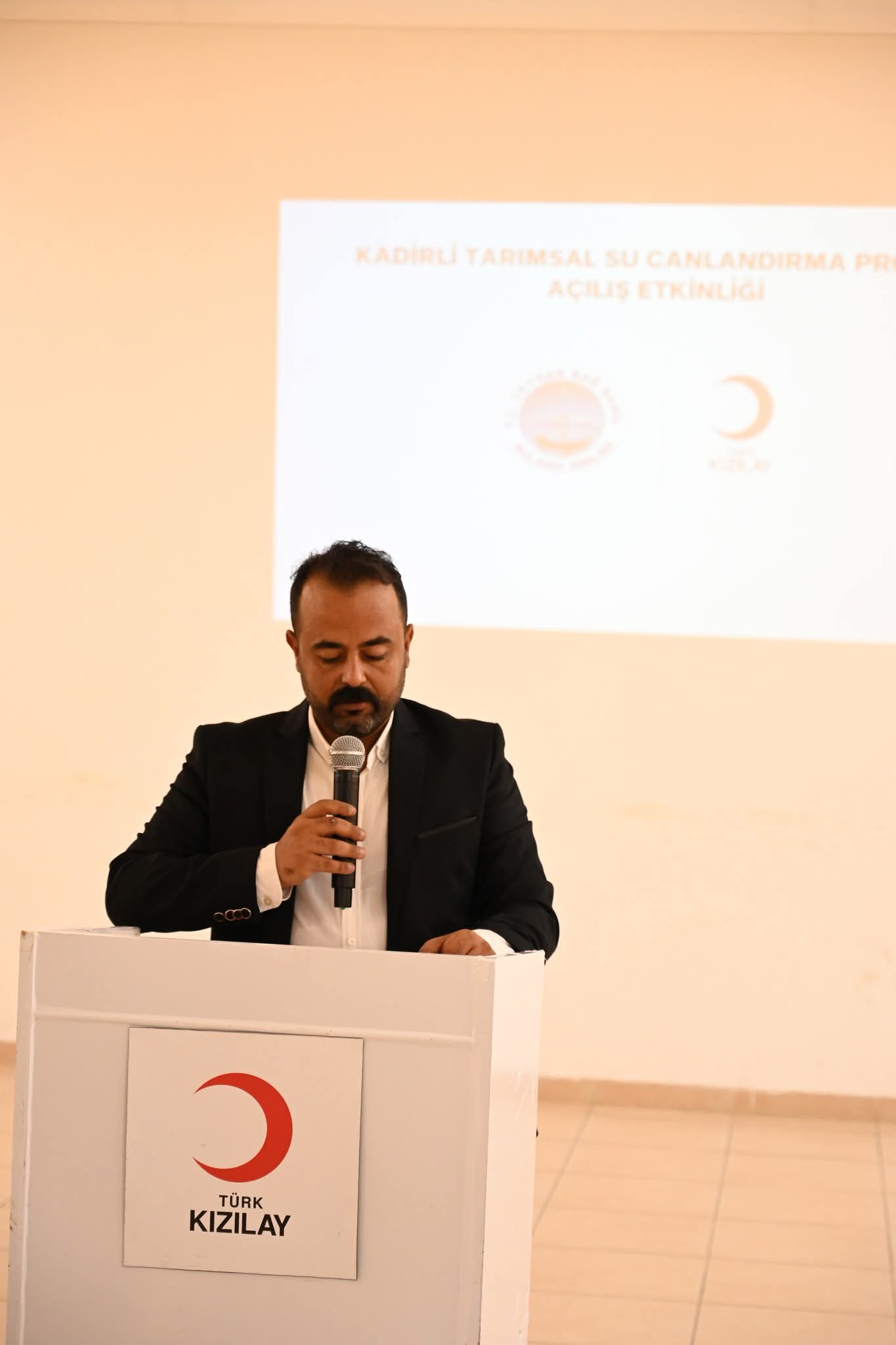 Kadirli’de Kızılay’dan Tarımsal Su Projesi Ve Butik Açılışı3