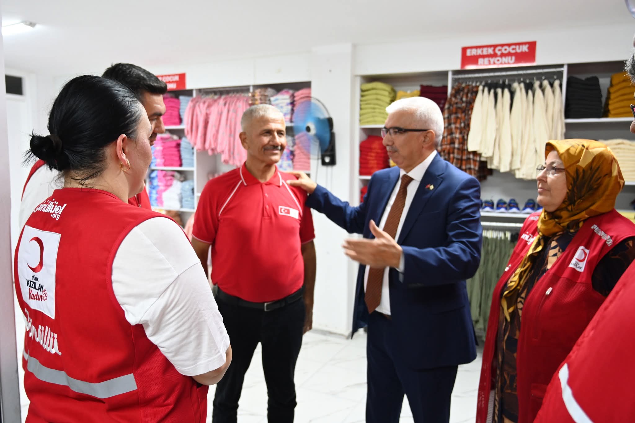 Kadirli’de Kızılay’dan Tarımsal Su Projesi Ve Butik Açılışı7