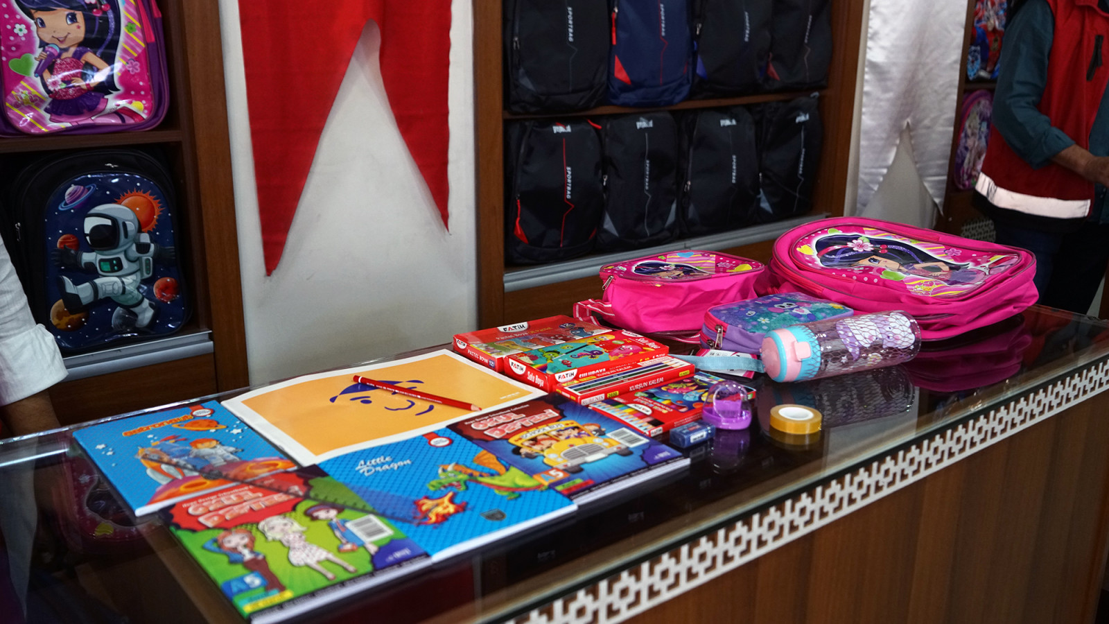 Kahramanmaraş’ta Öğrencilere Kırtasiye Desteği (3)