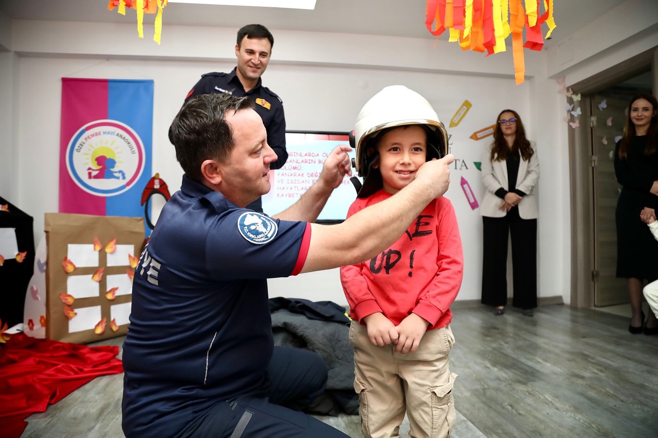Kırklareli’nde Miniklere İtfaiye Eğitimi Verildi5