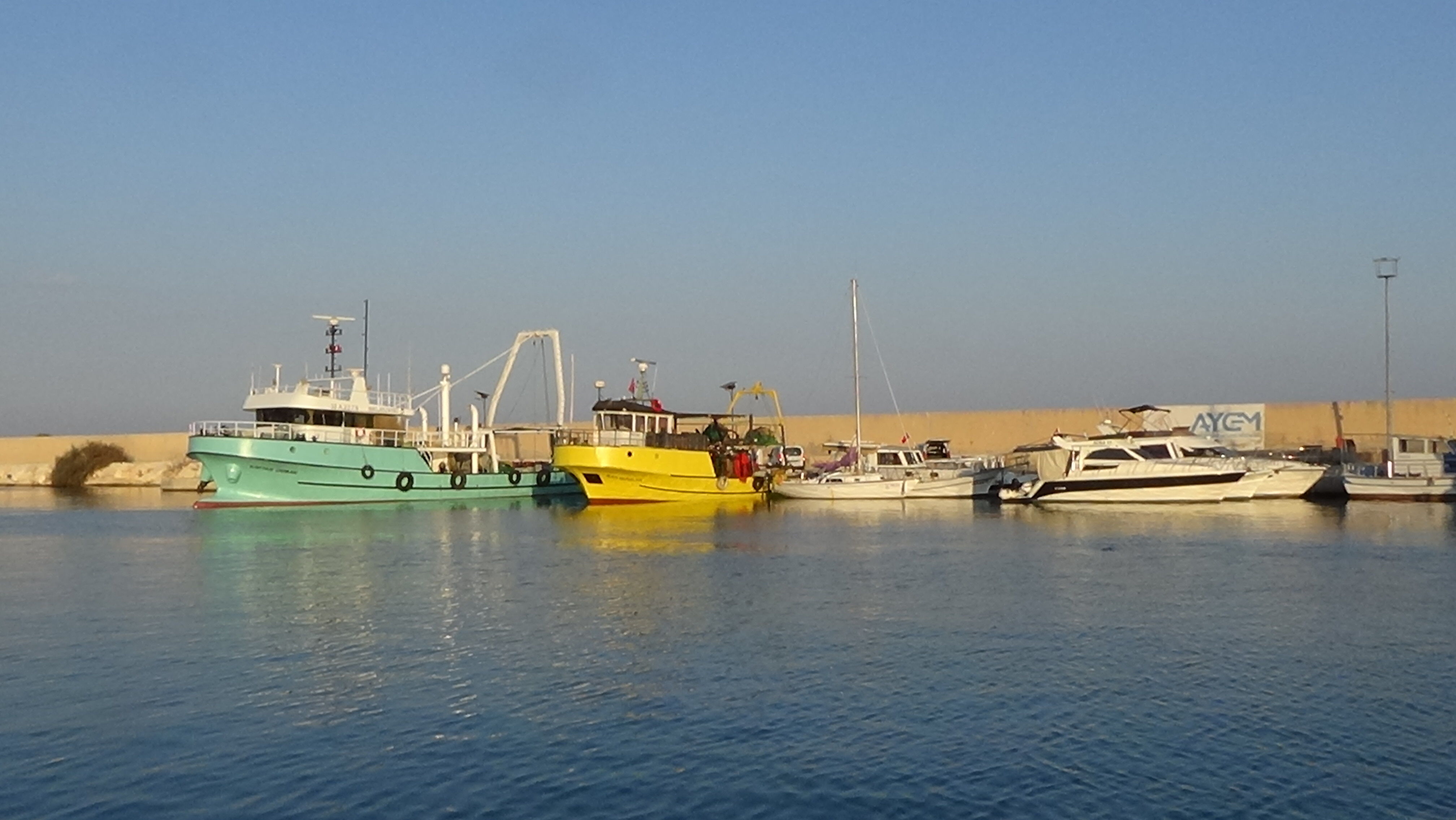 Mersin'de su ürünleri av sezonunun açılışı dolayısıyla tören düzenlendi
