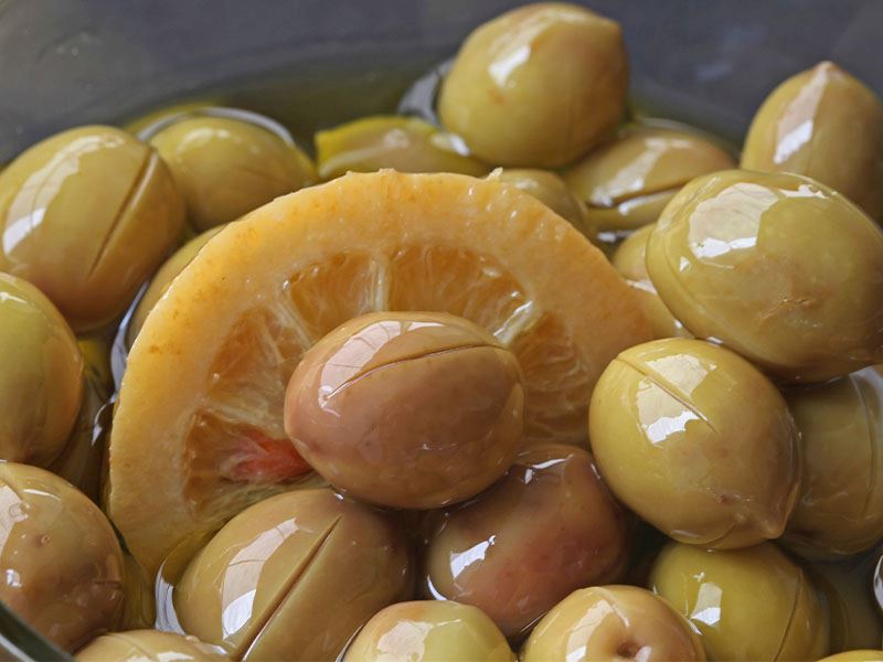 Osmaniye’de Mevsimlik Kırma Yeşil Zeytin Hazırlamanın 5 Püf Noktası (1)