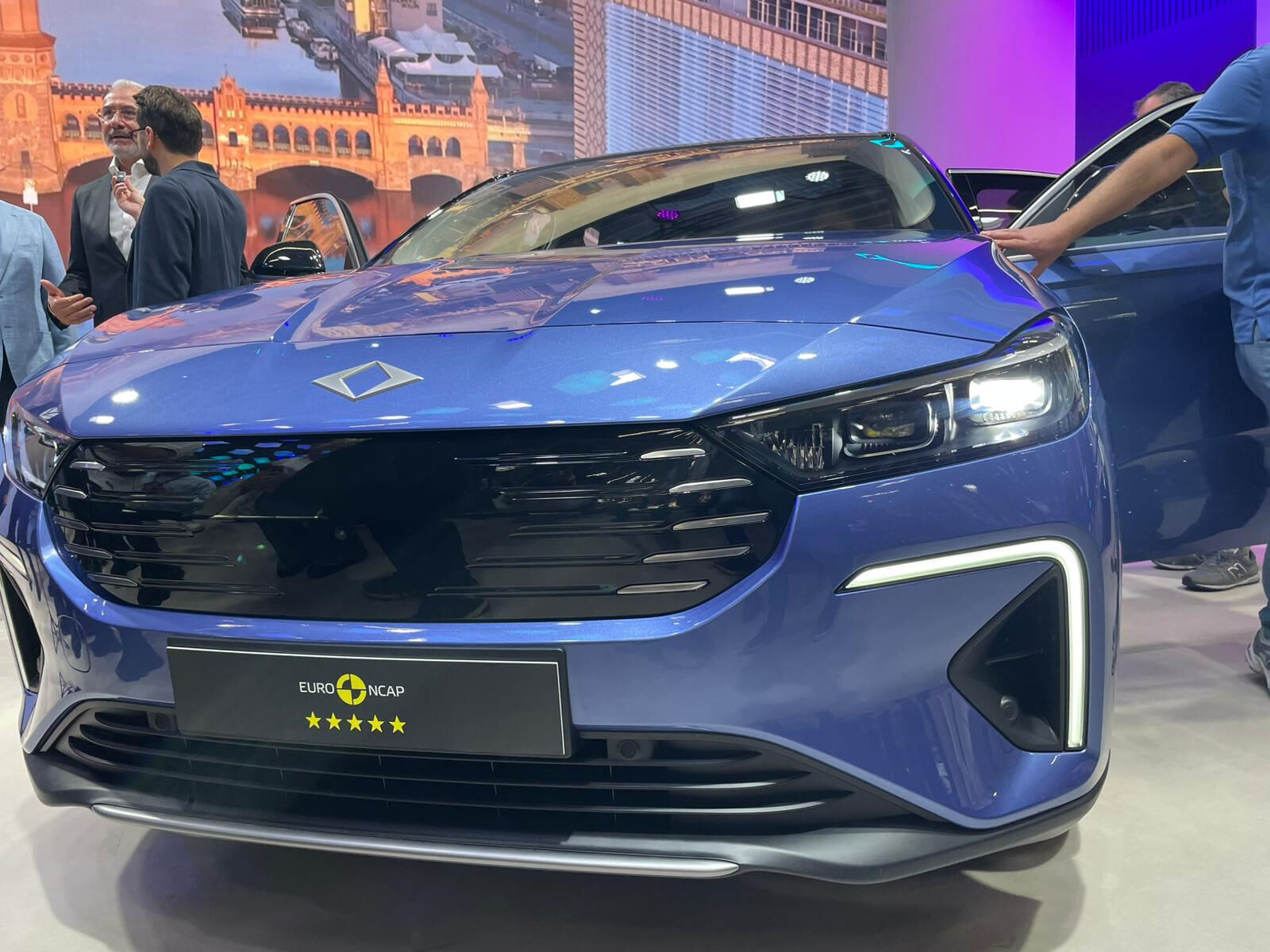 Osmaniyeli Otomobil Tutkunları Togg T10F’i Merak Ediyor1