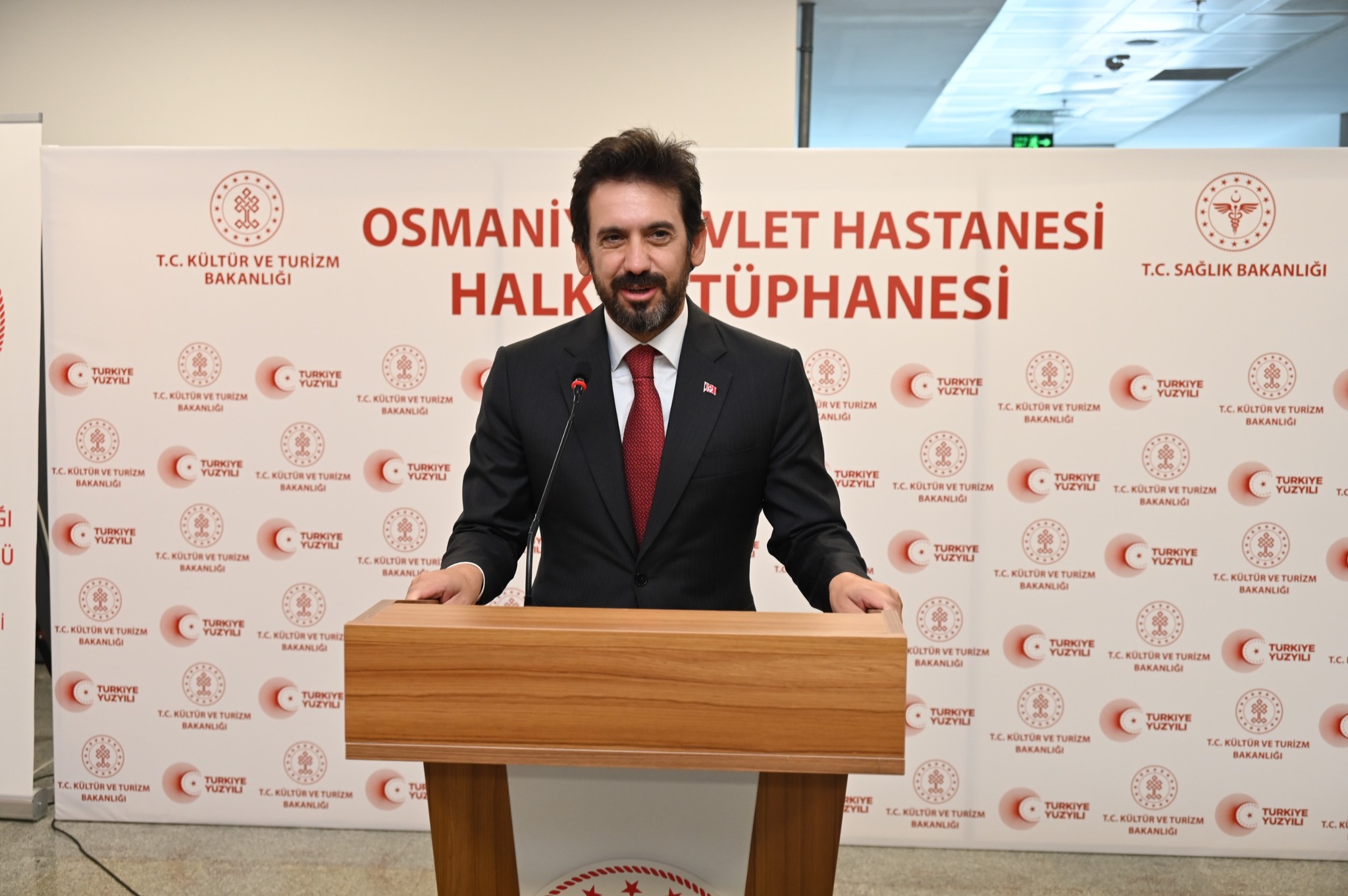 Türkiye’de Bir İlk Osmaniye Devlet Hastanesi’nde Halk Kütüphanesi Açıldı (6)