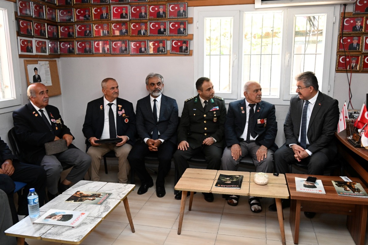 Vali Yılmaz, 19 Eylül Gaziler Günü'nde Gaziler Derneklerini Ziyaret Etti (8)