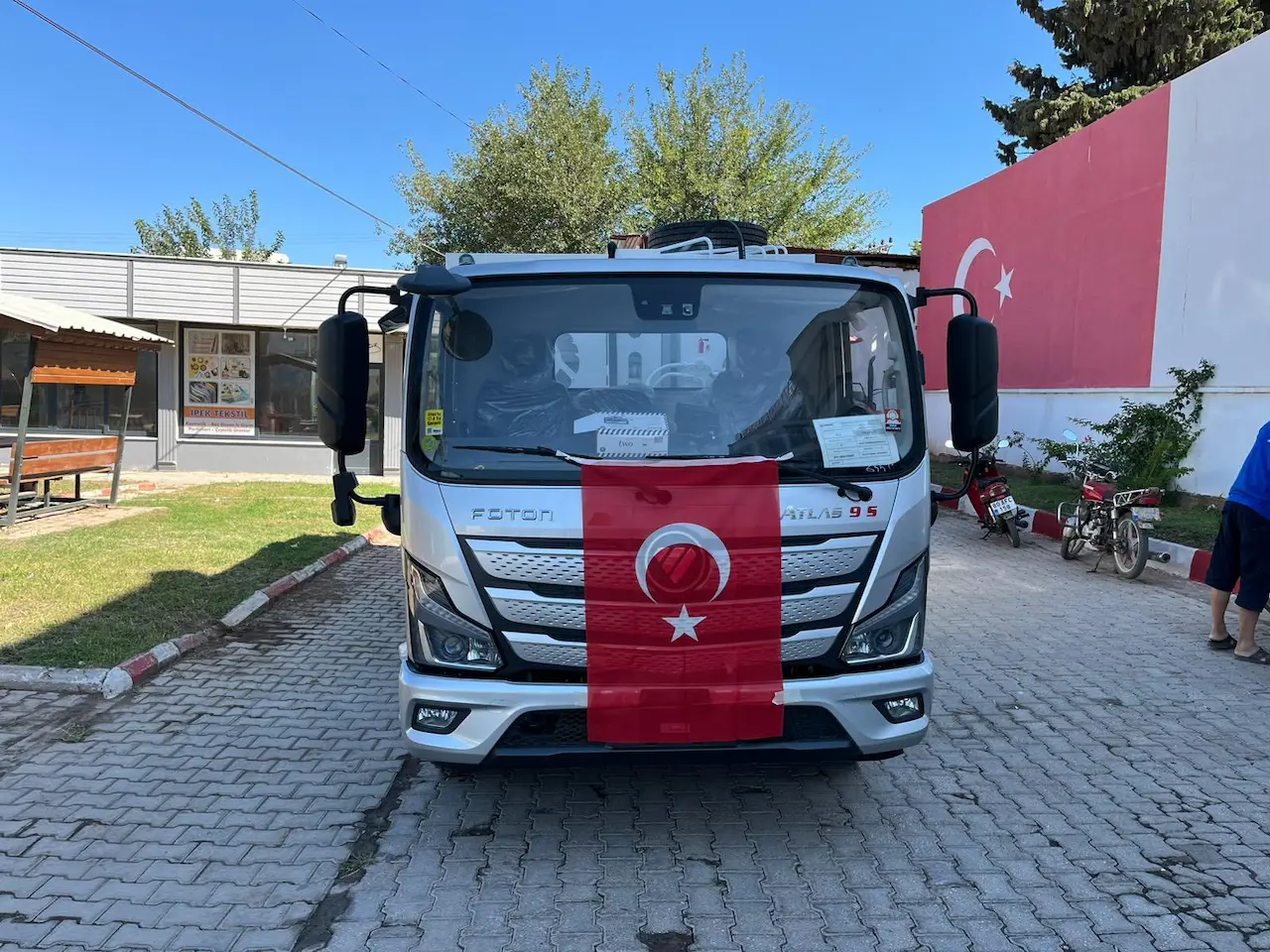 Yarbasi Belediyesi Kamyonu